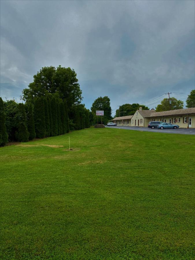 Valley Forge Motor Court Motel 2*